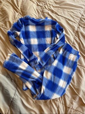 Cat & Jack Blue and White Plaid Kids Pajama Set